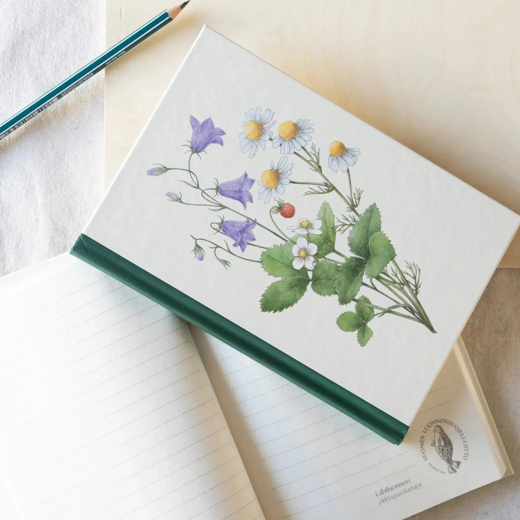 Lahjapaketti: Muistikirja ja kukkien siemenet-Lahjasetti-Suomen luonnonsuojeluliiton Luontokauppa