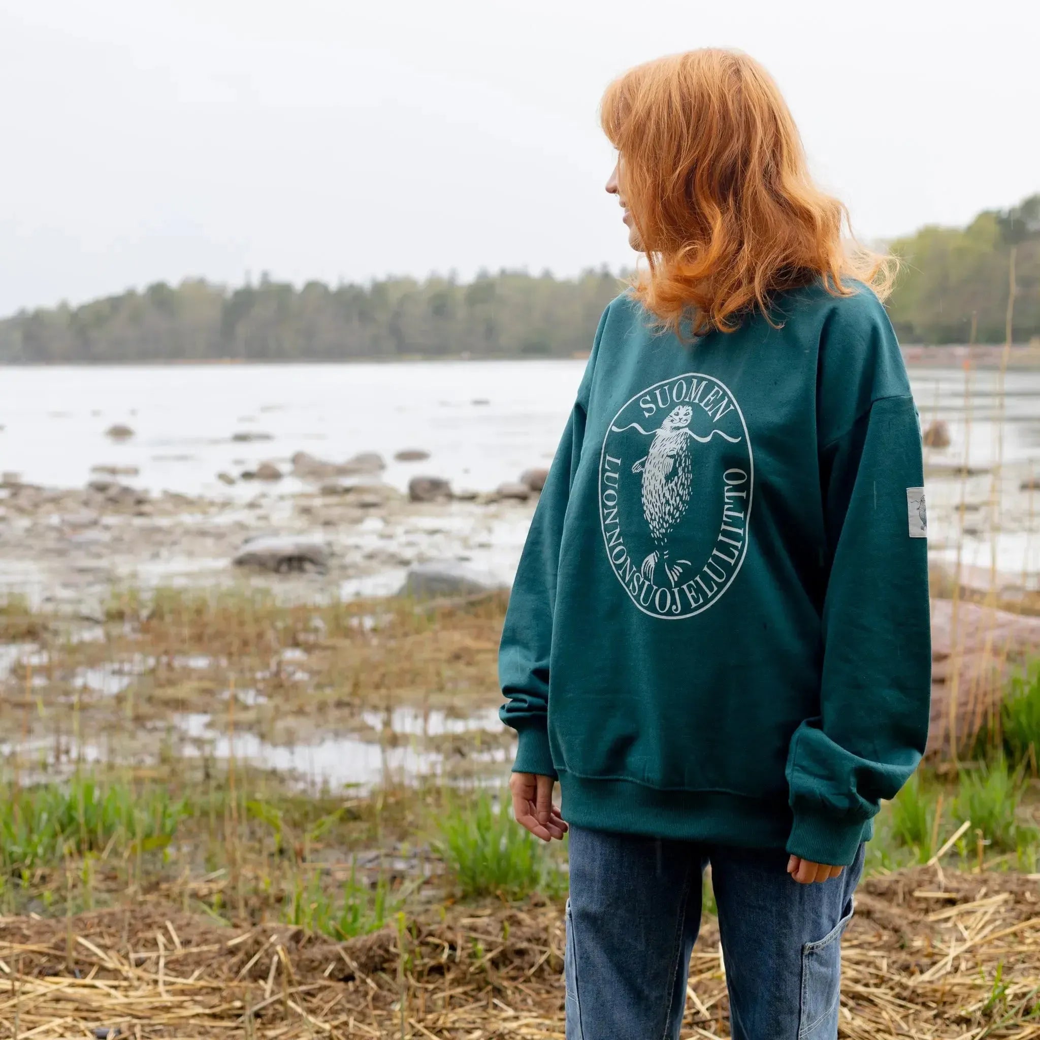 Retrologo -college (loose fit, lammenvihreä)-Colleget-Suomen luonnonsuojeluliiton Luontokauppa