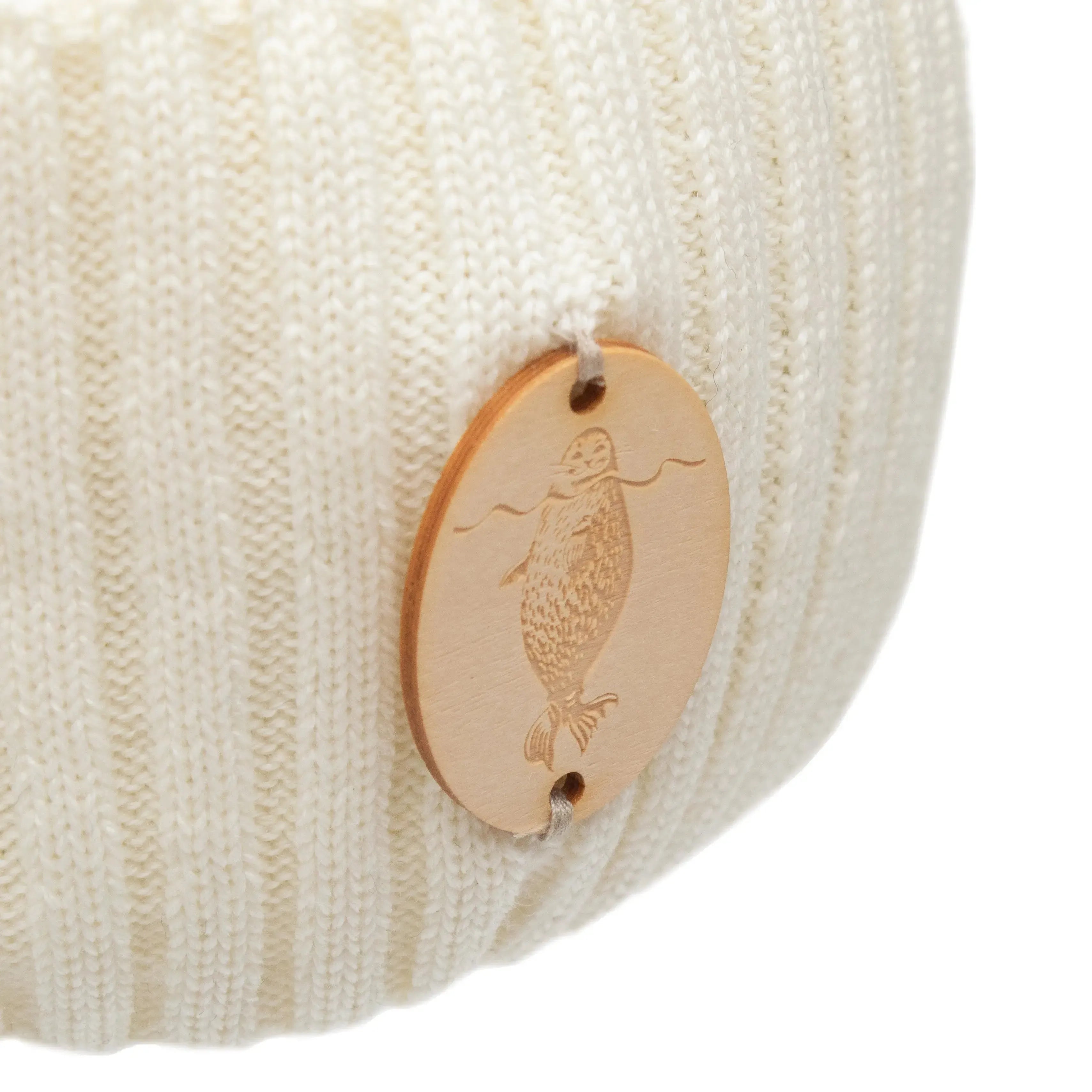 Retrologo -merinopipo-Päähineet ja huivit-Suomen luonnonsuojeluliiton Luontokauppa