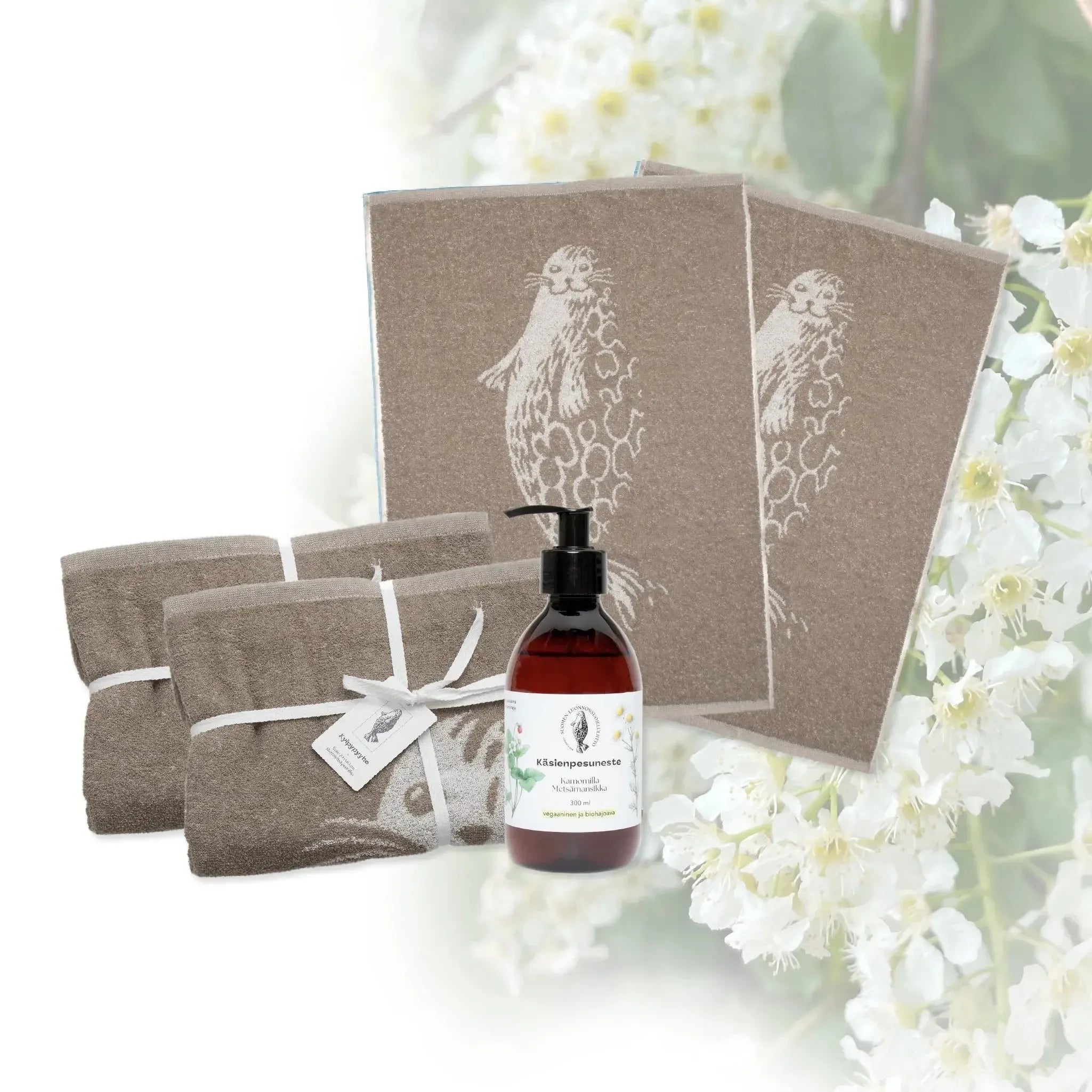 Lahjapaketti: Norppa -pyyhkeet ja käsienpesuneste-Lahjasetti-Suomen luonnonsuojeluliiton Luontokauppa