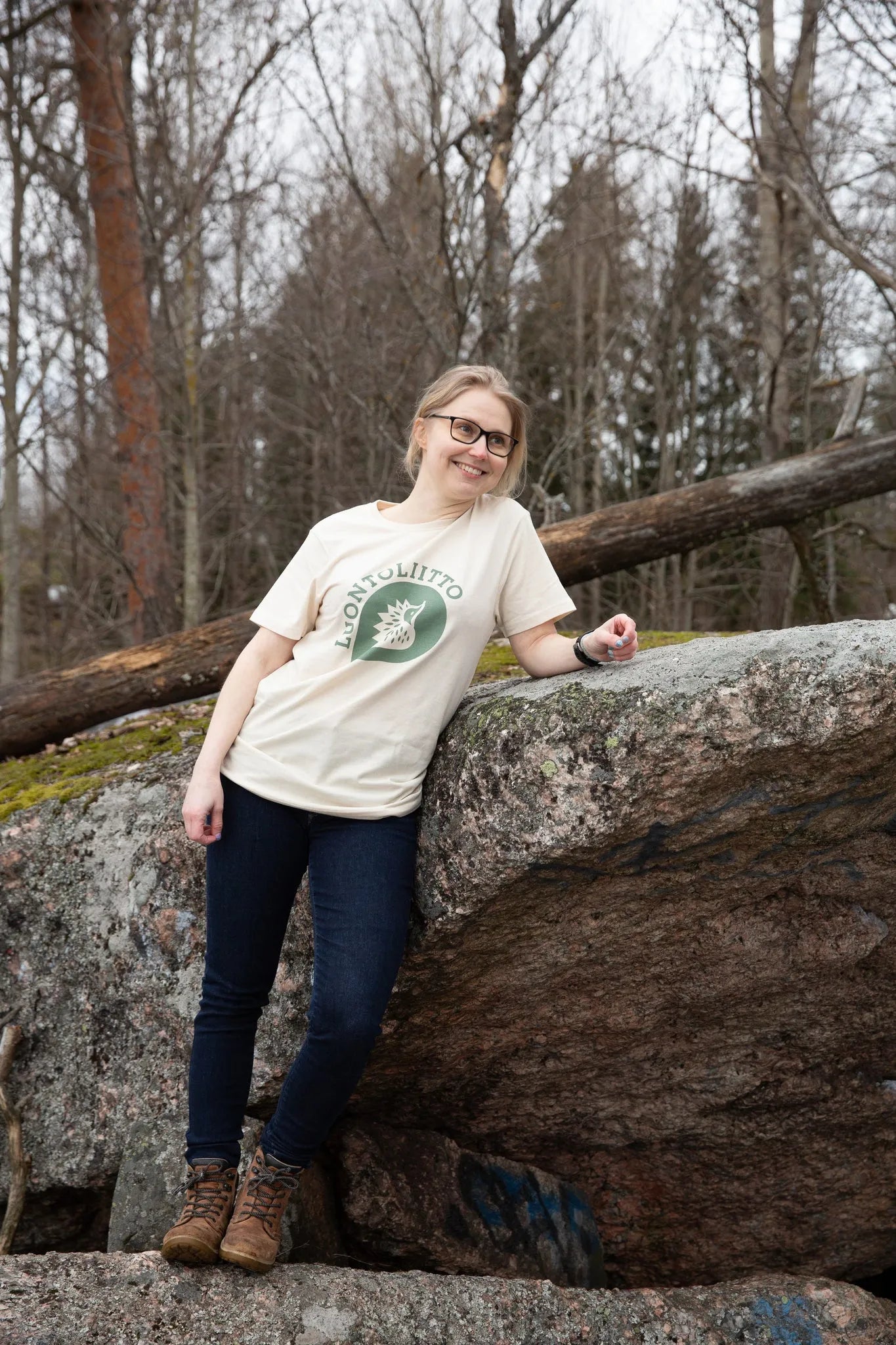 Luontoliitto t-paita (luonnonvalkoinen)-T-paidat-Suomen luonnonsuojeluliiton Luontokauppa
